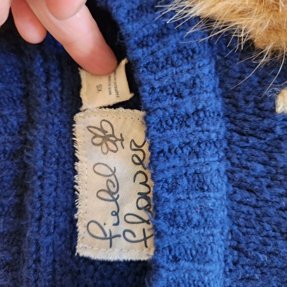 Anthropologie Evie Field Flower Navy Long Sleeve Pom Pom Embroidered Sweater - Picture 6 of 10